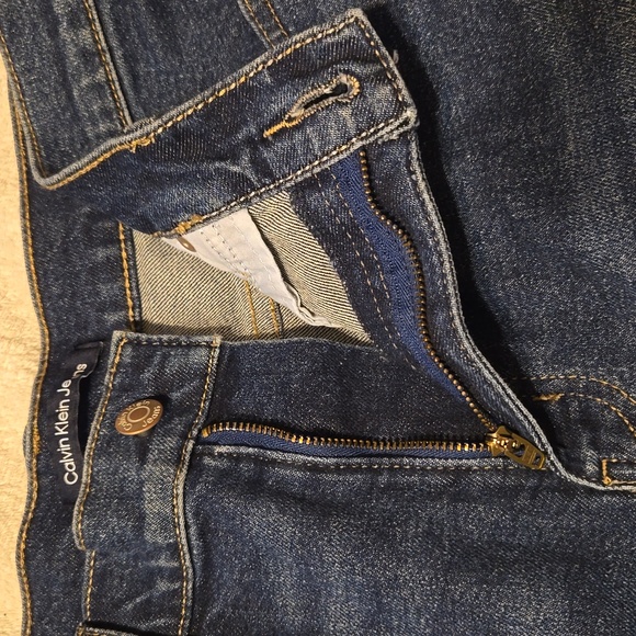 Calvin Klein Jean Shorts - Picture 3 of 6